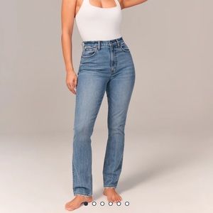 Abercrombie Curve Love Ultra High Rise 90s Slim Straight Jeans